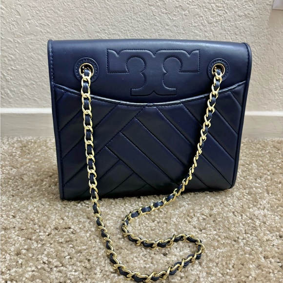 Tory Burch Handbags - Tory Burch Navy Alexa Shoulder Bag